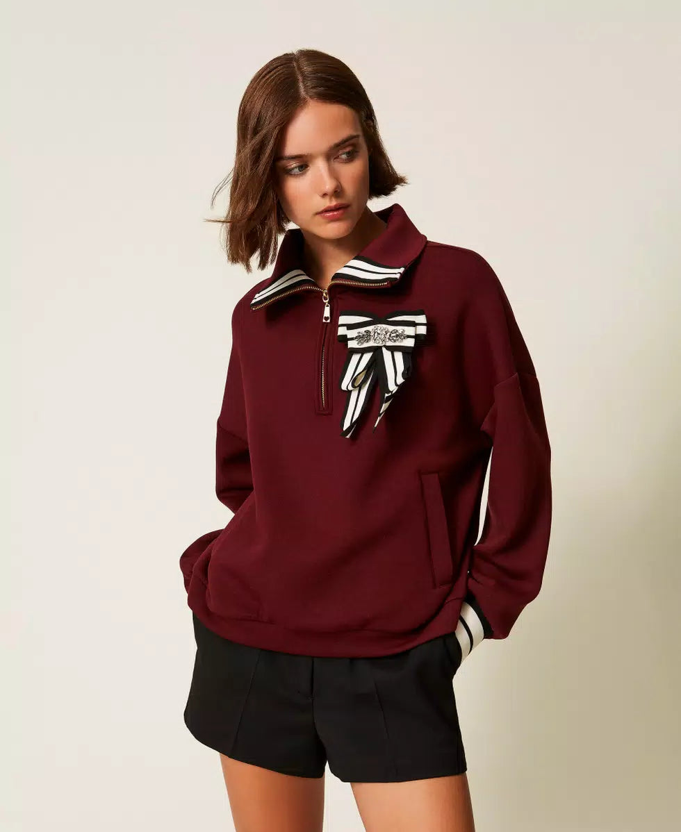 Felpa in tessuto scuba con spilla Twinset