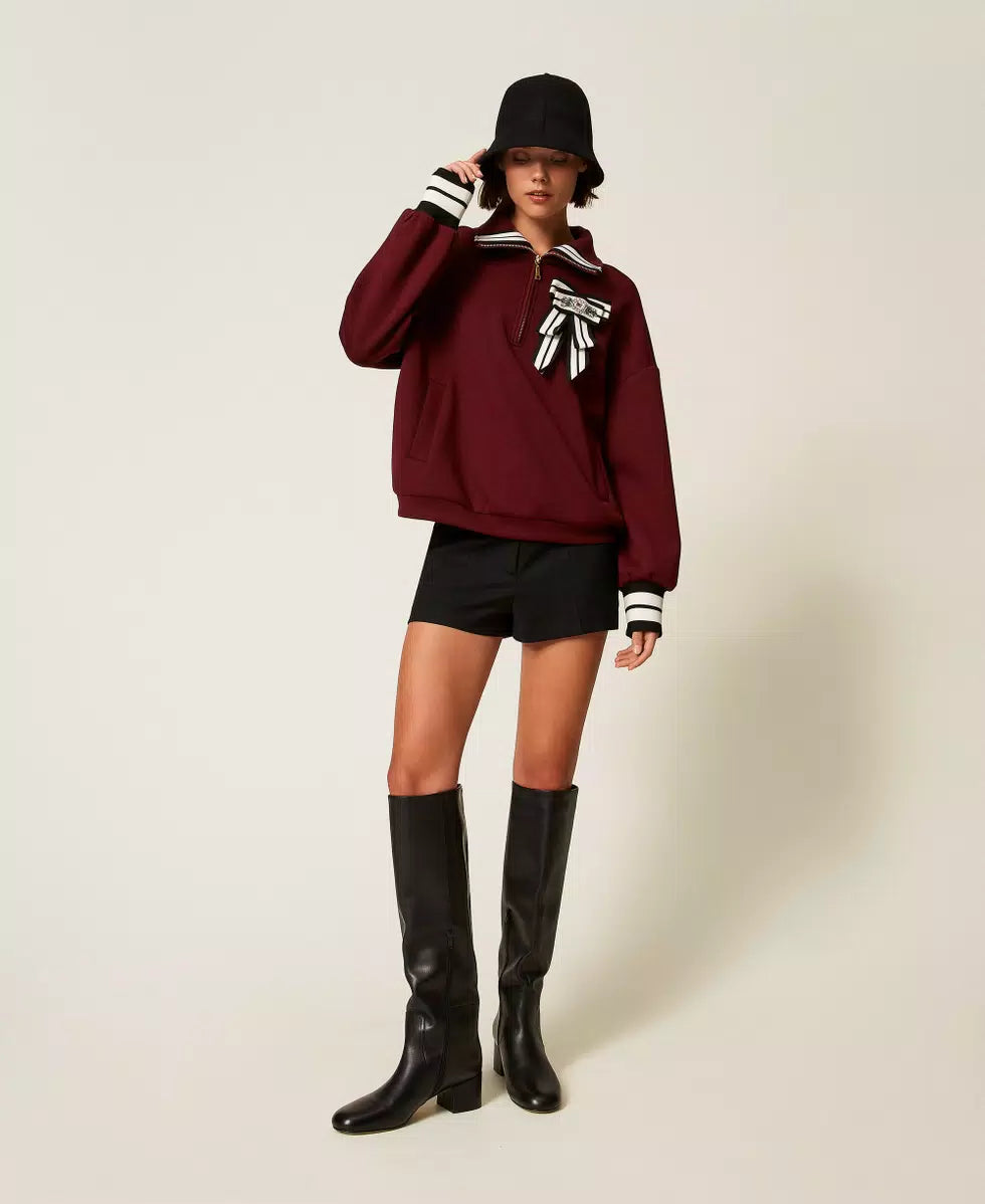 Felpa in tessuto scuba con spilla Twinset