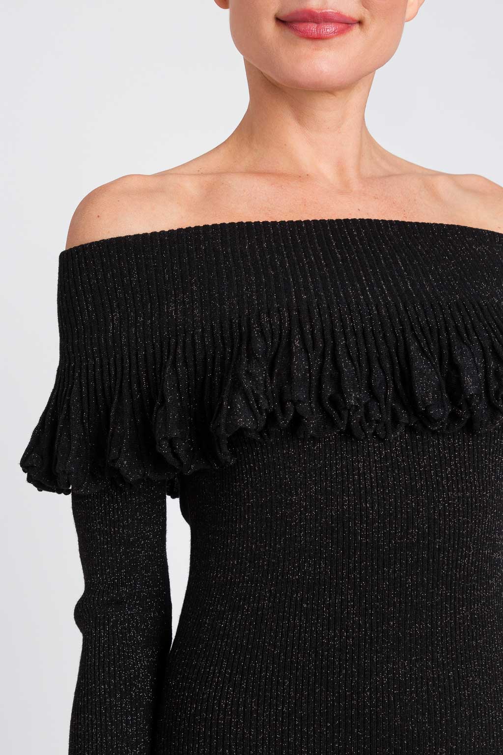 Maglia con collo off shoulder  CON VOLANT TWINSET
