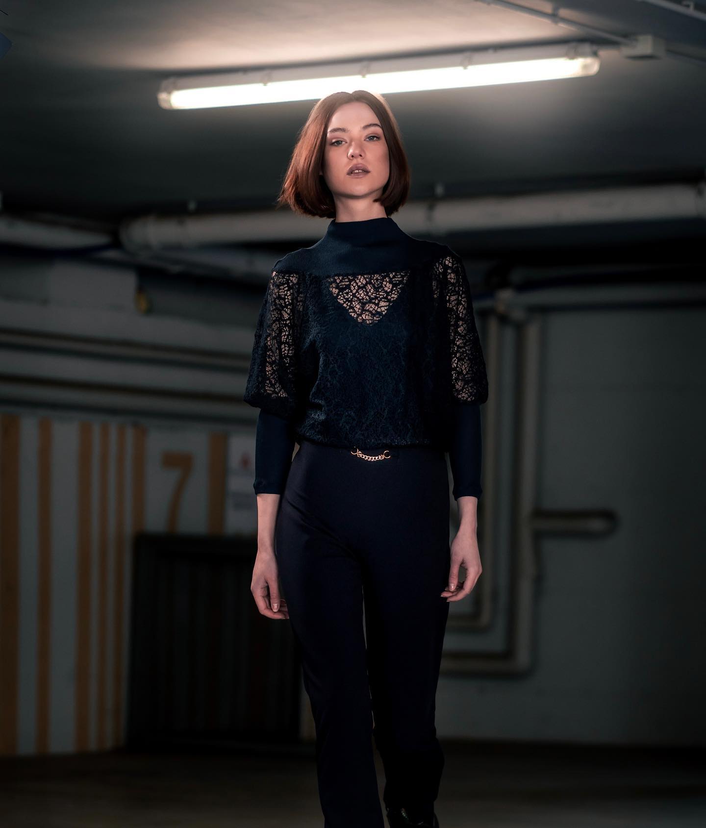 Maglia Sottogiacca con particolare collo e intarsi in pizzo
