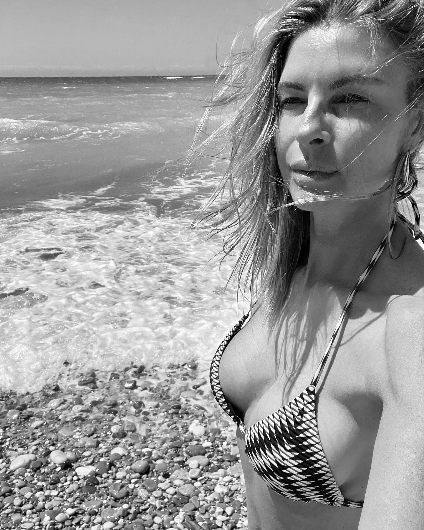 Bikini Triangolo Optical CON Slip fiocchi, copertura media Pin-Up Stars
